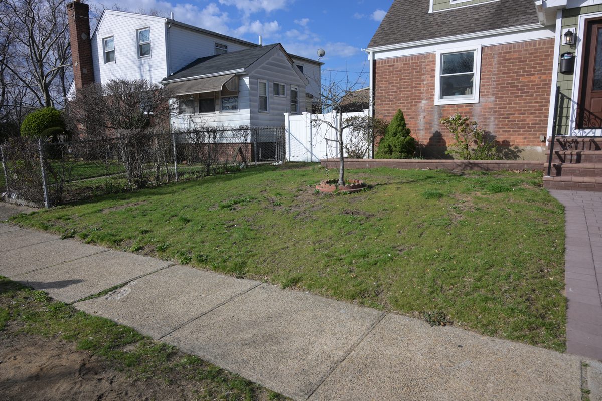 Front yard lawn maintenance