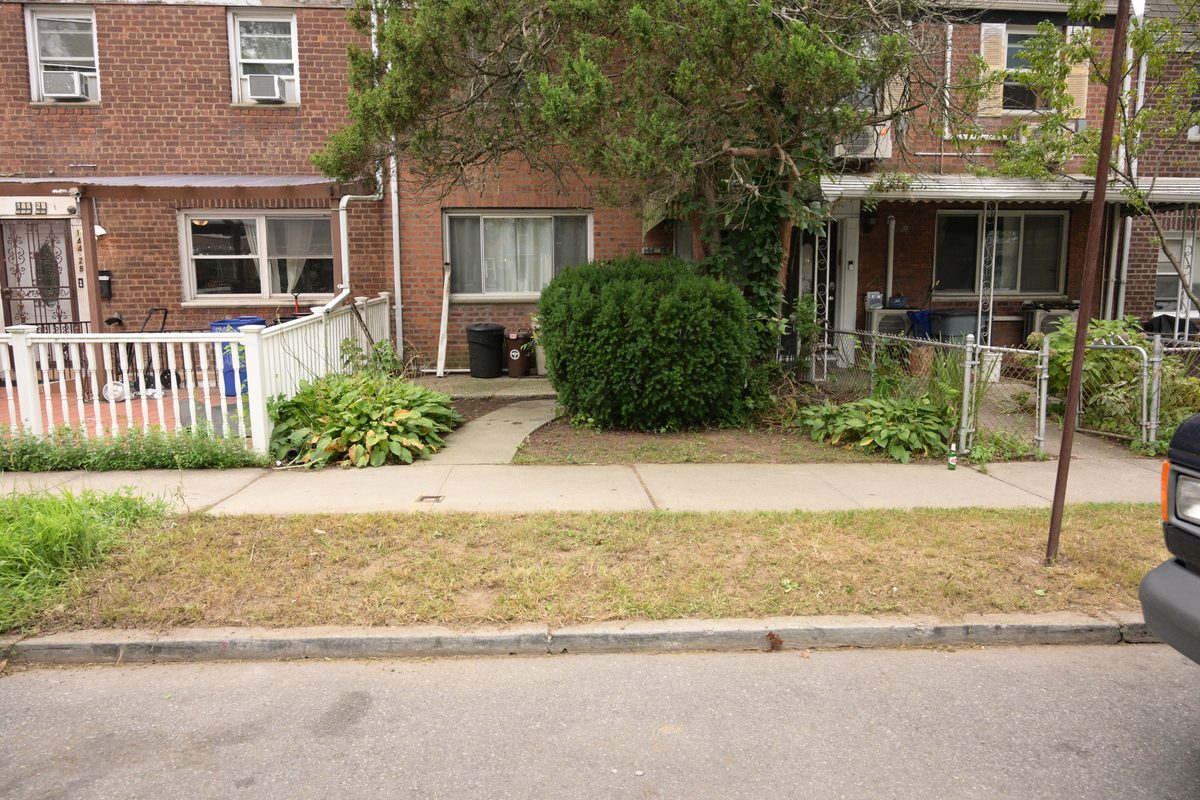 Clean yard after JCL landscaping and lot clearing